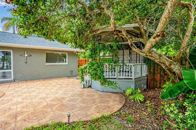 3225 ROSERY ROAD NE, Largo, FL 33771