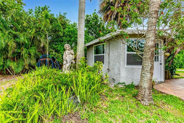 3225 ROSERY ROAD NE, Largo, FL 33771