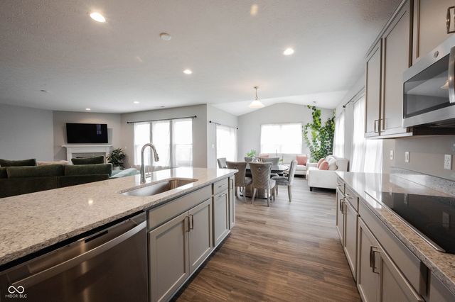 11382 Wicker Lane, Noblesville, IN 46060