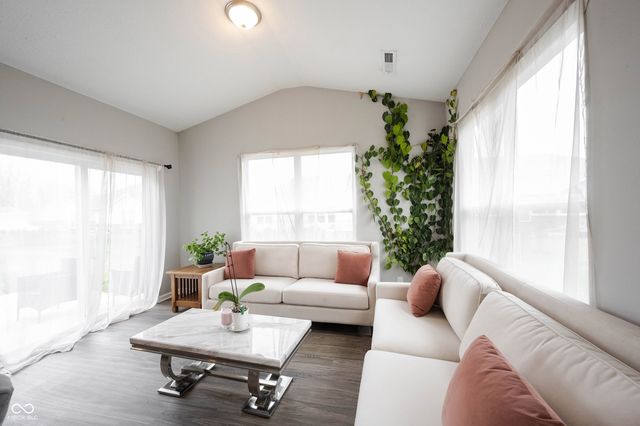 11382 Wicker Lane, Noblesville, IN 46060