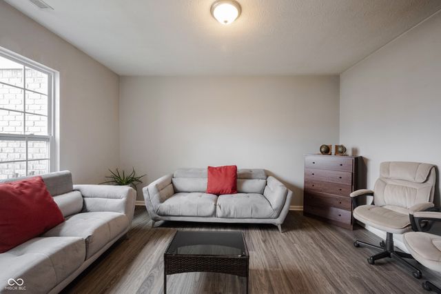 11382 Wicker Lane, Noblesville, IN 46060