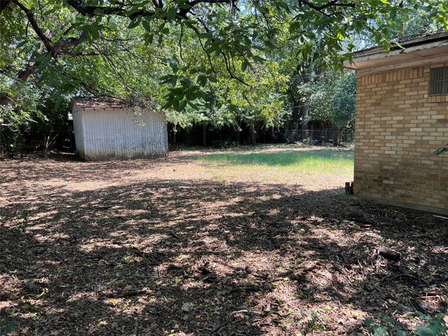 4709 Trail Lake Drive, Fort Worth, TX 76133