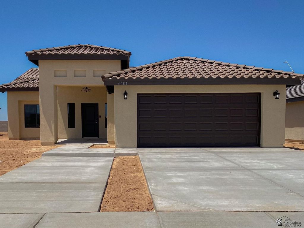 382 N Papo Neblina Ave, San Luis, AZ 85336