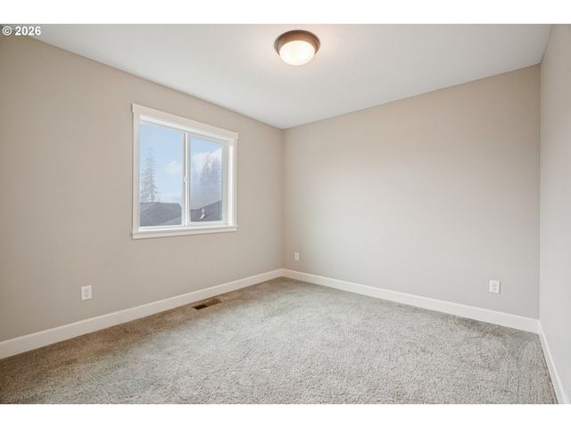 1927 Se 27TH St, Battle Ground, WA 98604