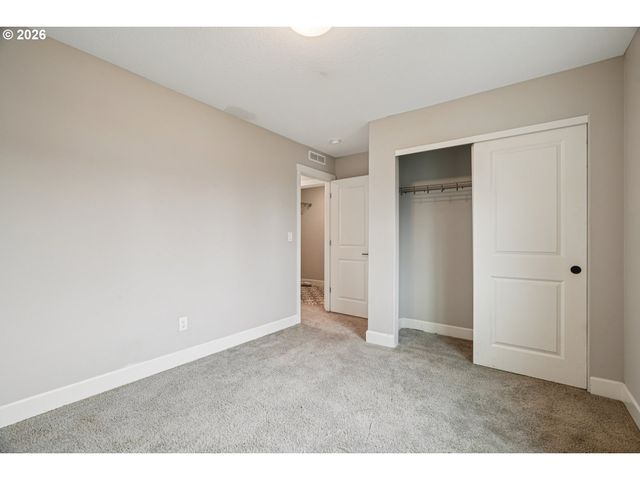 1927 Se 27TH St, Battle Ground, WA 98604