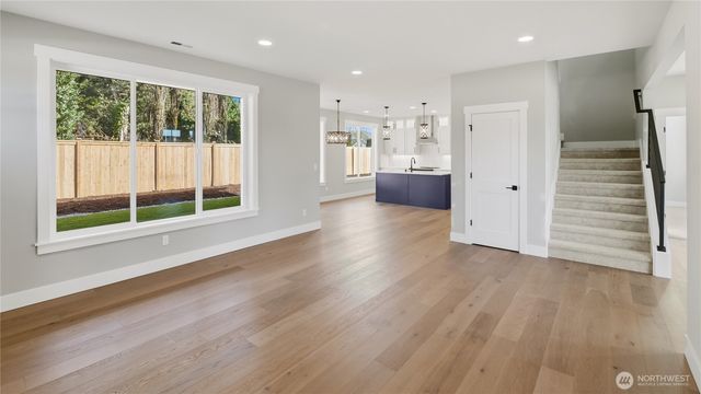 3525 173rd Place SW, Lynnwood, WA 98037