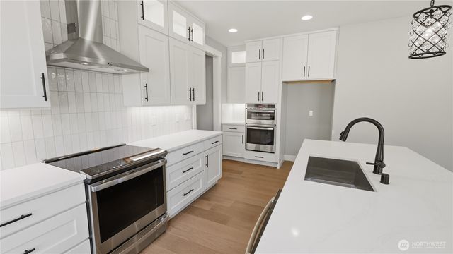 3525 173rd Place SW, Lynnwood, WA 98037