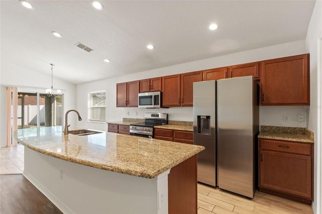 2009 DANES COURT, Lakeland, FL 33810