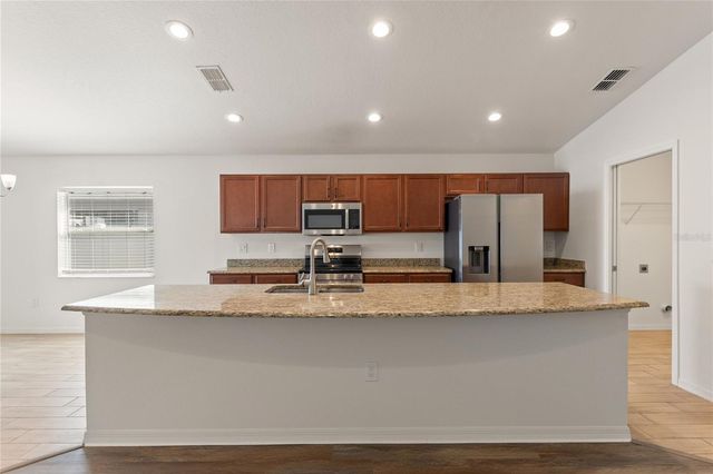 2009 DANES COURT, Lakeland, FL 33810