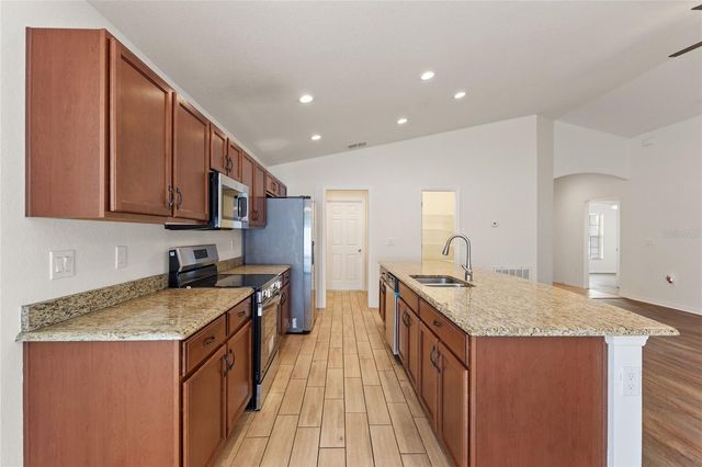 2009 DANES COURT, Lakeland, FL 33810