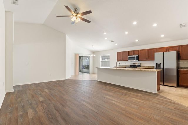 2009 DANES COURT, Lakeland, FL 33810