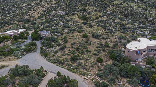 58 Rock Point Place NE, Albuquerque, NM 87122