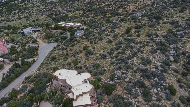 58 Rock Point Place NE, Albuquerque, NM 87122