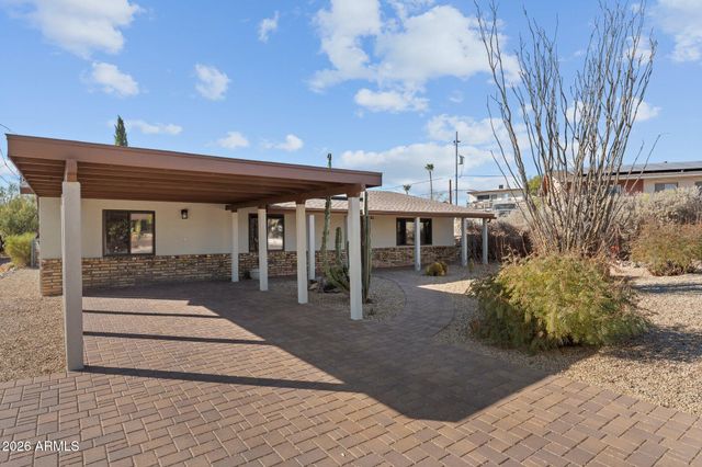 758 Kachina Drive, Wickenburg, AZ 85390