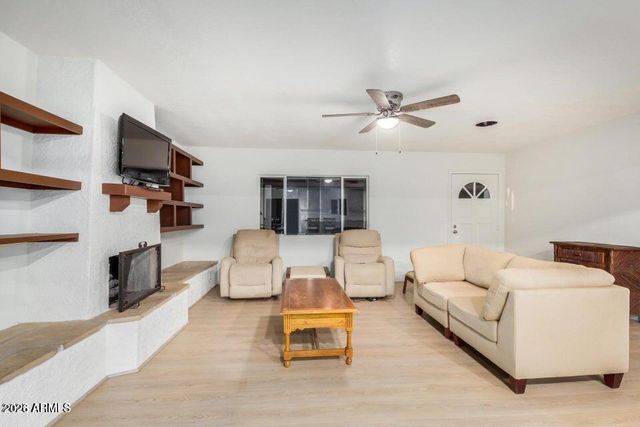 758 Kachina Drive, Wickenburg, AZ 85390