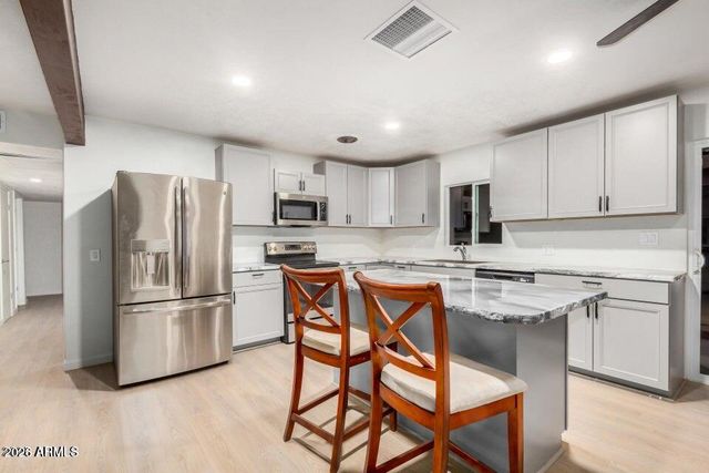 758 Kachina Drive, Wickenburg, AZ 85390
