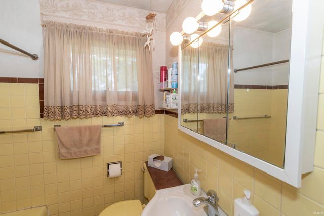17711 Bryan Street, South Bend, IN 46635
