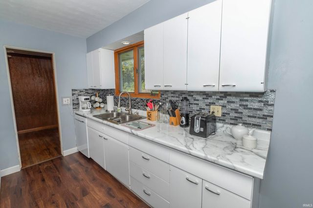 17711 Bryan Street, South Bend, IN 46635