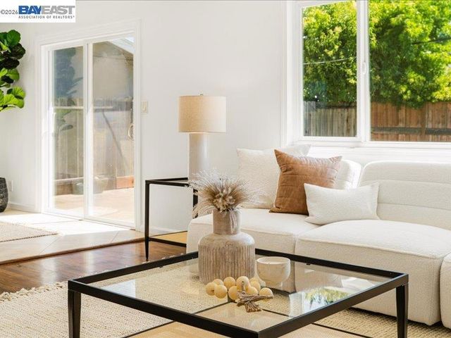 7654 Cardigan St, Dublin, CA 94568