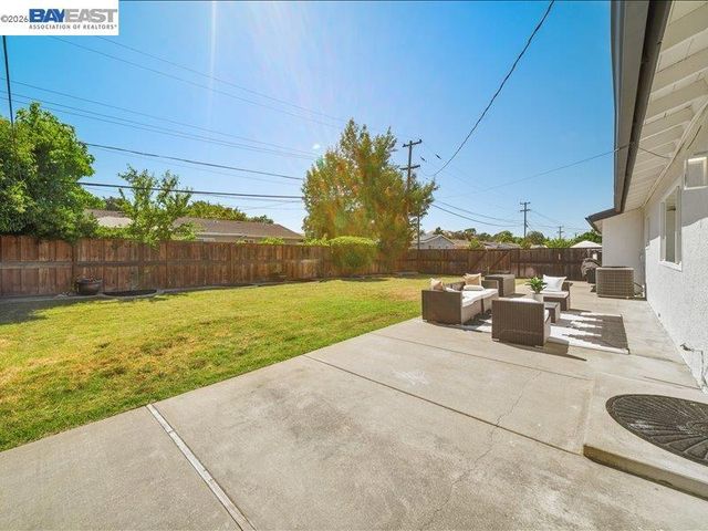 7654 Cardigan St, Dublin, CA 94568