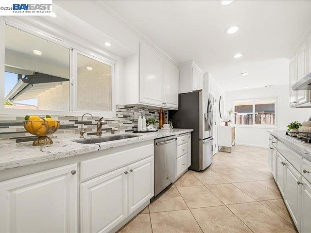 7654 Cardigan St, Dublin, CA 94568