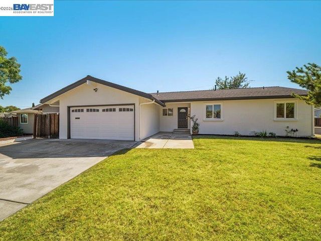 7654 Cardigan St, Dublin, CA 94568