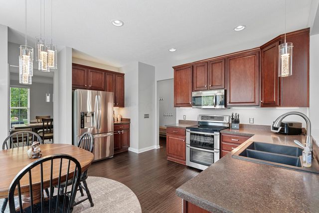 2114 Visconti Drive, Grove City, OH 43123