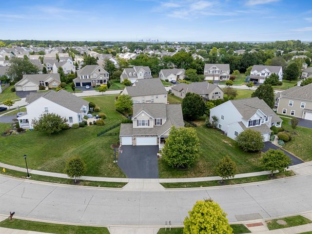 2114 Visconti Drive, Grove City, OH 43123