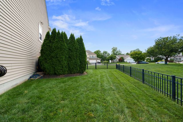 2114 Visconti Drive, Grove City, OH 43123