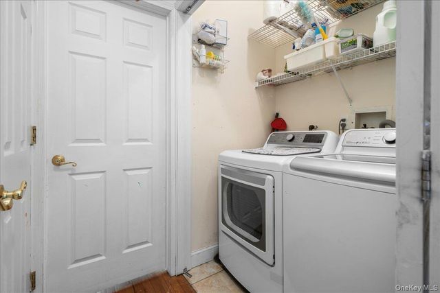 18 Coach House Court, New Windsor, NY 12553