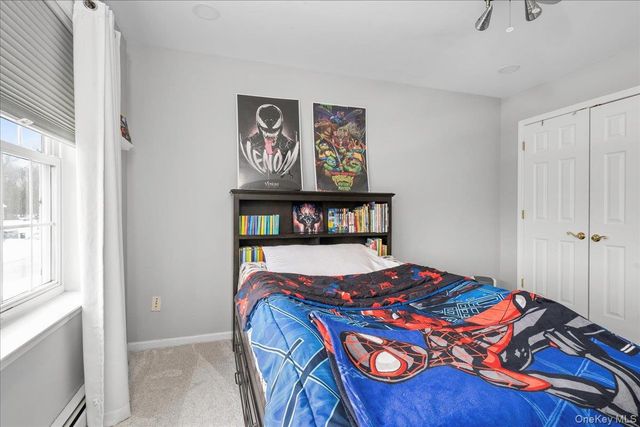 18 Coach House Court, New Windsor, NY 12553