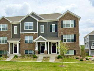 17307 Roscommon Road, Tinley Park, IL 60477