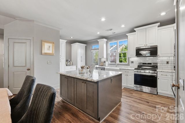 9122 Oban Passage Drive, Charlotte, NC 28273