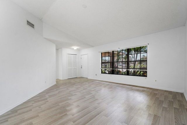 190 Parkwood Drive S, Royal Palm Beach, FL 33411