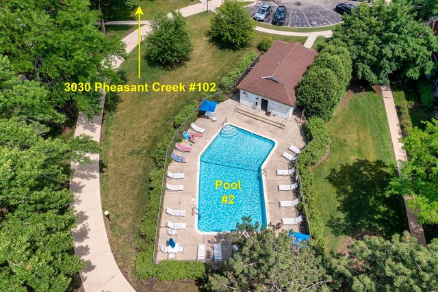 3030 Pheasant Creek Drive 102, Northbrook, IL 60062