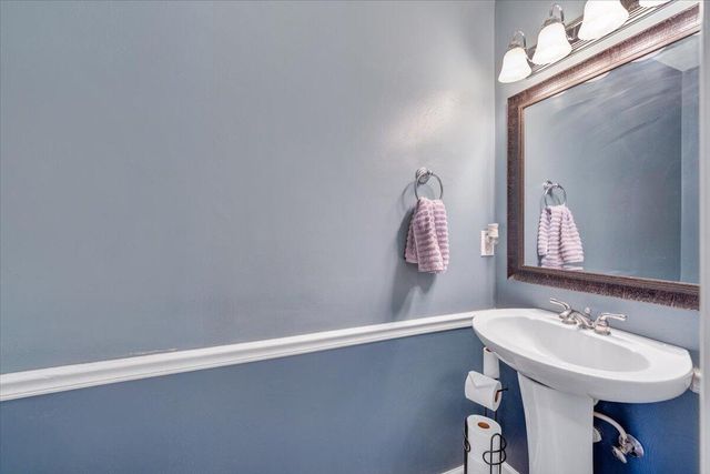 6124 Carolina TRL, Roanoke, VA 24019