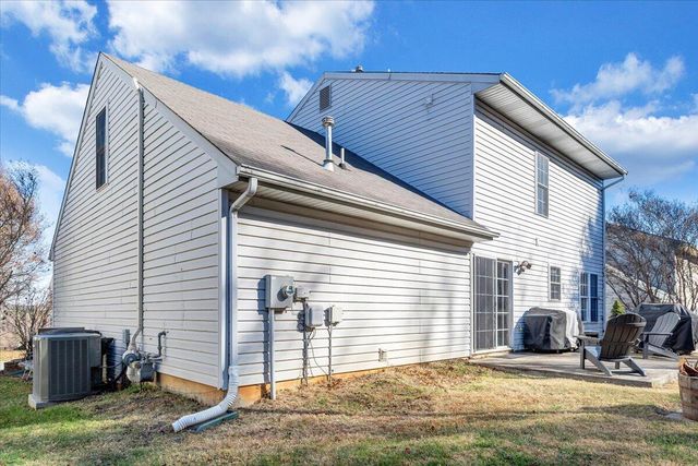 6124 Carolina TRL, Roanoke, VA 24019