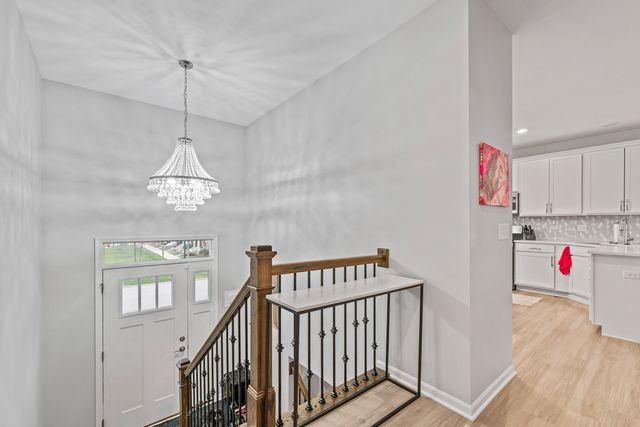 1627 Sager Way, Batavia, IL 60510