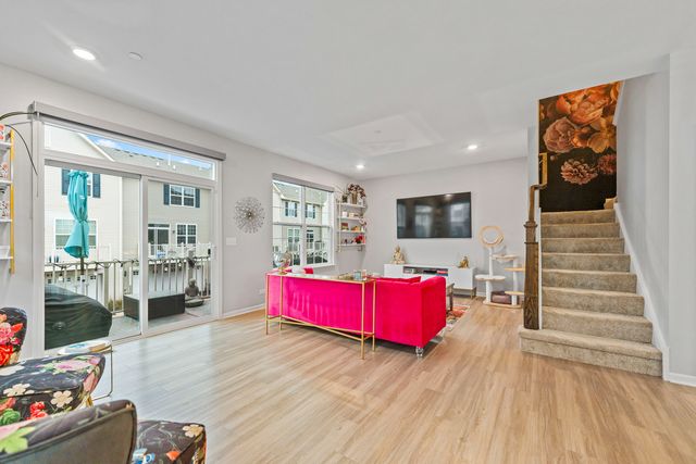 1627 Sager Way, Batavia, IL 60510