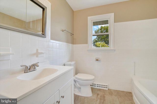 1995 WORTH ST, York, PA 17404