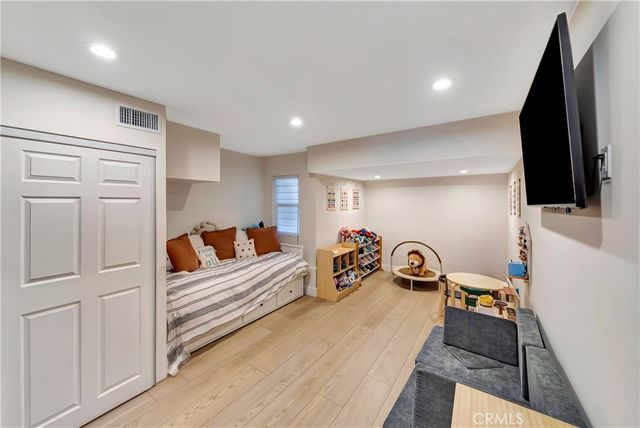 30480 Passageway Place, Agoura Hills, CA 91301