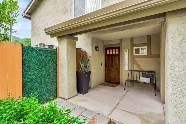 30480 Passageway Place, Agoura Hills, CA 91301