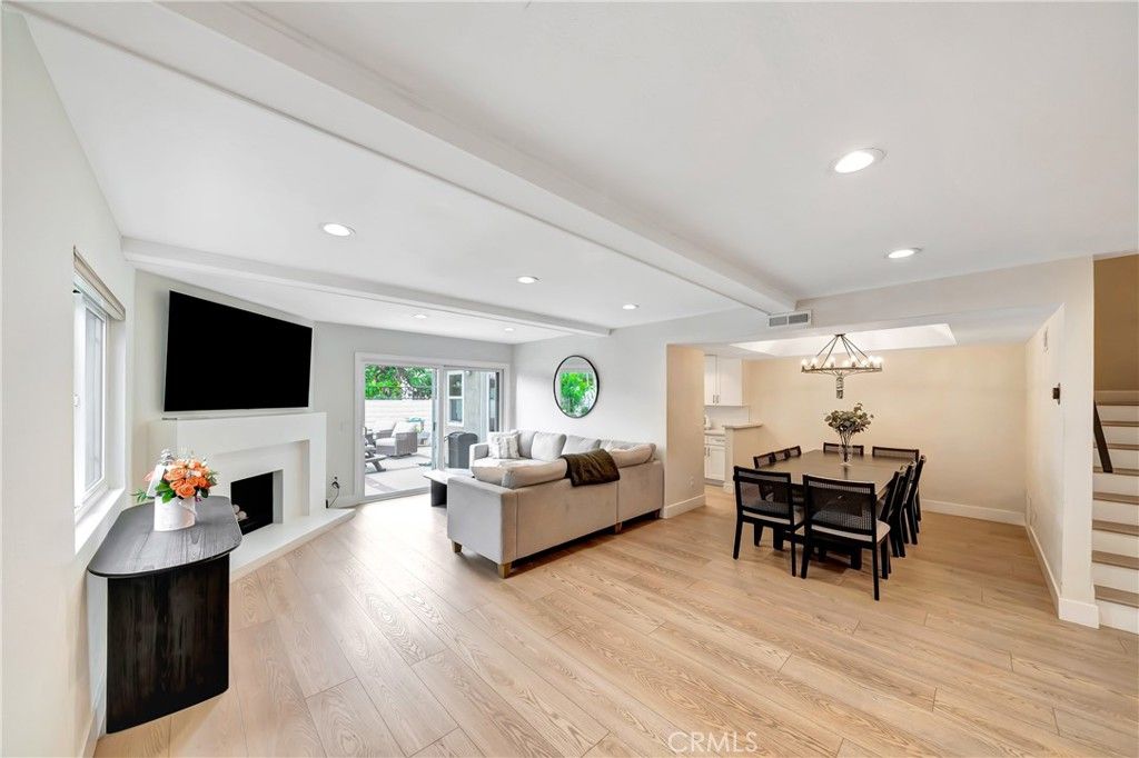 30480 Passageway Place, Agoura Hills, CA 91301