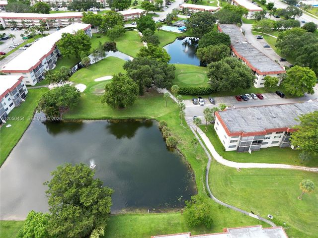 8940 S Hollybrook Blvd 201, Pembroke Pines, FL 33025