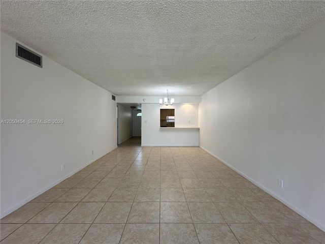 8940 S Hollybrook Blvd 201, Pembroke Pines, FL 33025