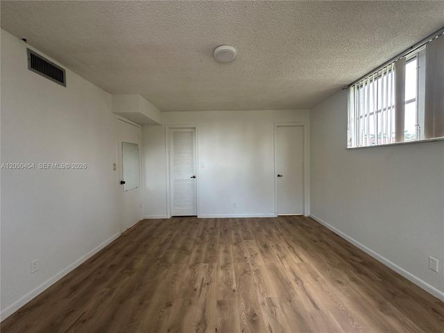 8940 S Hollybrook Blvd 201, Pembroke Pines, FL 33025