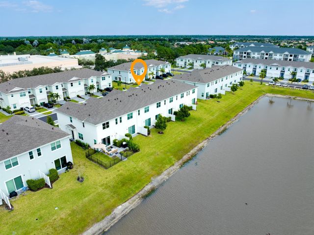 226 SE Woodbark Street, Port St. Lucie, FL 34984