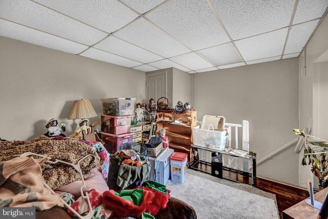 131-133 E CHESTNUT ST, Hanover, PA 17331