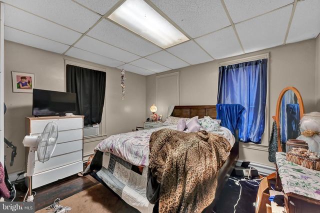 131-133 E CHESTNUT ST, Hanover, PA 17331