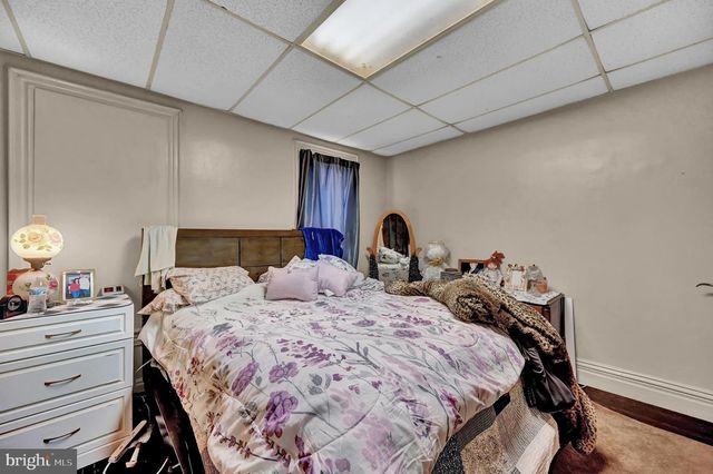 131-133 E CHESTNUT ST, Hanover, PA 17331